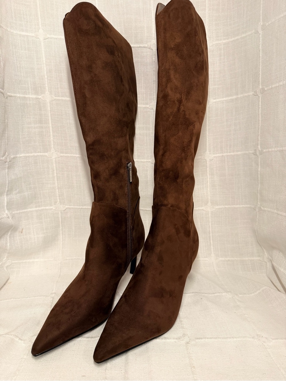 NWT GUESS Palisa3 Dark Brown Knee High Pointed Toe Boots Women’s 9M